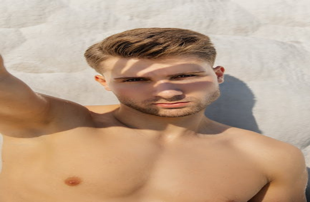Wat betekent het spreekwoord 'de koe bij de horens vatten'?